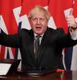 Premiê Boris Johnson assina acordo do Brexit com UE
 30/12/ 2020 Leon Neal/Pool via REUTERS     Foto: Reuters
