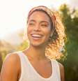 Salmos para felicidade: afaste a tristeza em 2021 com rezas poderosas  Foto: Shutterstock / Alto Astral