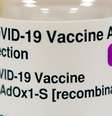 Ampola da vacina da AstraZeneca contra Covid-19
04/01/2021
Andy Buchanan/Pool via REUTERS  Foto: Reuters