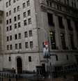 Prédio da Bolsa de Valores de Nova York. 13/04/2020. REUTERS/Andrew Kelly.

  Foto: Reuters