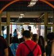 Movimentação de candidatos na Universidade Unip, na Barra Funda, zona oeste da capital paulista, um dos locais de realização das provas do Exame Nacional do Ensino Médio 2020 (ENEM), adiado para esse ano, neste domingo, 17 de janeiro de 2021. A prova está sendo aplicada para 5,7 milhões de alunos em todo o País, em meio à segunda onda da covid-19.  Foto: ROBERTO COSTA/CÓDIGO19 / Estadão Conteúdo