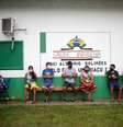 Indígenas da etnia ticuna aguardam para receber vacina da Sinovac contra Covid-19 em Tabatinga,  Amazonas
 19/1/2021 REUTERS/Adriano Machado  Foto: Reuters