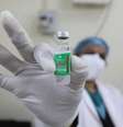 Vacina manufaturada pelo Instituto Serum, da Índia  Foto: EPA / Ansa
