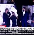 Depois das poses para a imprensa, 'Zé Gotinha' foi tirado de cena  Foto: Reprodução