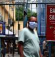 Brasil ficou na última posição entre 98 países analisados através dos números da crise sanitária  Foto: EPA / Ansa - Brasil