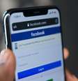 Site do Facebook no celular   Foto: Solen Feyissa/Unsplash / Tecnoblog