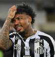 Marinho lamenta derrota do Santos na final da Libertadores  Foto: Mauro Pimentel / Reuters
