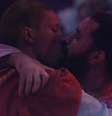 O beijão de Lucas e Gil desafia o duplo preconceito imposto ao negro gay ou bi  Foto: Reprodução