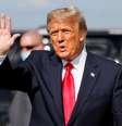 Ex-presidente dos EUA Donald Trump no aeroporto de Palm Beach
20/01/2021 REUTERS/Carlos Barria  Foto: Reuters