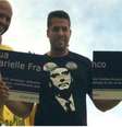 Durante campanha em 2018, Daniel Silveira quebrou placa com nome da vereadora Marielle Franco, assassinada em março daquele ano  Foto: Reprodução/Twitter / BBC News Brasil