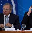Paulo Guedes chegou a falar em 'recuperação em V' no Brasil  Foto: EPA / Ansa - Brasil