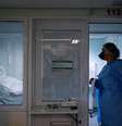 Integrante de equipe médica de hospital em Porto Alegre. 19/11/2020. REUTERS/Diego Vara. 
  Foto: Reuters