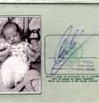 Passaporte de Patrick emitido no Brasil em 26 de fevereiro de 1980, indicava data de nascimento de 18 de fevereiro de 1980  Foto: Reprodução / Estadão