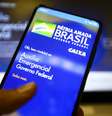 Quem recebeu o auxílio emergencial e teve rendimento tributáveis acima de R$ 22.847,76 terá de devolver o benefício em parcela única.  Foto: Marcelo Camargo/Agência Brasil / Estadão Conteúdo