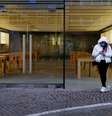 Loja vazia da Apple durante lockdown em Frankfurt.  REUTERS/Kai Pfaffenbach/File Photo  Foto: Reuters