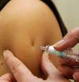 Você já se perguntou por que as vacinas contra o coronavírus, como muitas outras, são injetadas no braço e não em outras partes do corpo?  Foto: Getty Images / BBC News Brasil