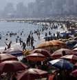 Banhistas na Praia do Arpoador no Rio de Janeiro em meio à pandemia de Covid-19
16/02/2021 REUTERS/Ricardo Moraes  Foto: Reuters