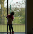 Pelo que foi observado até o momento, a maioria das pessoas se mostrou muito resiliente e conseguiu se adaptar à nova rotina imposta pela pandemia  Foto: Getty Images / BBC News Brasil