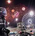 Lewis Hamilton comemora a vitória no Bahrein   Foto: Lars Baron/AFP / Grande Prêmio