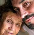 O padre Fábio de Melo e a mãe, Ana Maria, que morreu por complicações de covid-19, aos 83 anos de idade  Foto: Instagram/@pefabiodemelo / Estadão