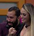 Gil se desespera ao ver sua amiga Sarah ser eliminada do programa   Foto: 