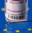 Frasco rotulado como de vacina da AstraZeneca contra Covid-19 sobre bandeira da União Europeia em foto de ilustração
24/03/2021 REUTERS/Dado Ruvic  Foto: Reuters