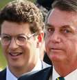 Um ano depois de reunião em que falou sobre 'ir passando a boiada', Ricardo Salles (esq) está novamente sob holofotes durante Cúpula do Clima  Foto: Getty Images / BBC News Brasil