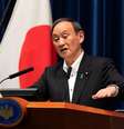 Primeiro-ministro do Japão, Yoshihide Suga, durante entrevista coletiva em Tóquio
07/05/2021 Hiro Komae/Pool via REUTERS  Foto: Reuters