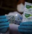 Embalagem com cloroquina
REUTERS/Ueslei Marcelino   Foto: Reuters
