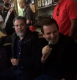 Eduardo Paes sem máscara em bar do Rio  Foto: Twitter / Reprodução