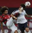 Flamengo empata com LDU e avança às oitavas da Libertadores  Foto: Silvia Izquierdo / Reuters