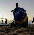 Média de mortes no Brasil está acima de 1,9 mil há vários dias  Foto: EPA / Ansa - Brasil