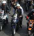 Presidente Jair Bolsonaro acena a apoiadores durante manifestacação de motociclistas que liderou no Rio de Janeiro
23/05/2021
REUTERS/Pilar Olivares  Foto: Reuters