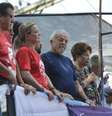 Ao lado de Lula, a ex-presidenta Dilma Rousseff discursa em frente ao Sindicato dos Metalúrgicos do ABC em 2018  Foto: Rovena Rosa / Agência Brasil