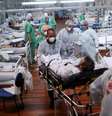 Hospital de campanha em Santo André (SP) em meio à pandemia de coronavírus 
07/04/2021
REUTERS/Amanda Perobelli  Foto: Reuters