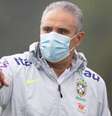 Treinador da Seleção, Tite foi chamado de 'lacrador' por torcedores (Foto: Lucas Figueiredo/CBF)  Foto: LANCE!