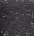 O Departamento de Defesa dos Estados Unidos reconheceu a veracidade de três vídeos em que pilotos ao se depararem com objetos não identificados  Foto: Departamento de Defesa dos EUA / BBC News Brasil