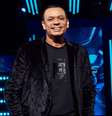 Frank Aguiar encara o desafio de decidir quem chegará à final do concurso de talentos musicais da TV Aparecida  Foto: Juan Ribeiro/Divulgação