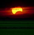 Lua Nova e eclipse solar: saiba como vai impactar seu signo  Foto: iStock
