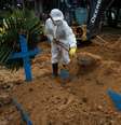 Brasil atinge marca de 524 mil mortes pelo novo coronavírus  Foto: EPA / Ansa