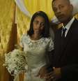 Jucilene e Angelo no dia de seu casamento; casal esperava seu terceiro bebê, mas ela levou três tiros na porta de sua casa durante confronto entre policiais e suspeito  Foto: Arquivo pessoal / BBC News Brasil