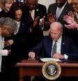 Biden sanciona criação de feriado para marcar o fim da escravidão nos EUA 
 17/6/2021   REUTERS/Carlos Barria  Foto: Reuters