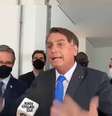 Presidente Jair Bolsonaro grita com uma jornalista em Guaratinguetá, SP  Foto: Reprodução/YouTube / Estadão