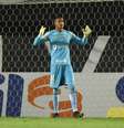 John deixou o campo no clássico contra o São Paulo contundido e será reavaliado (Foto: Ivan Storti/Santos FC)  Foto: LANCE!