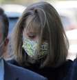 Allison Mack chega a tribunal em Nova York
 30/6/2021   REUTERS/Andrew Kelly  Foto: Reuters