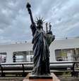 Réplica da Estátua da Liberdade na Ilha Ellis em Nova York
01/07/2021 REUTERS/Roselle Chen  Foto: Reuters