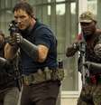 Chris Pratt encara alienígenas em sua nova empreitada, o filme 'A Guerra do Amanhã'  Foto: IMDB / Reprodução