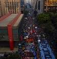 Manifestantes lotam a Avenida Paulista em ato contra o presidente Jair Bolsonaro neste sábado, 3  Foto: Felipe Rau / Estadão Conteúdo