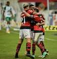 Jogadores do Flamengo comemoram vitória  Foto: Nayra Halm/FotoArena  / Estadão Conteúdo