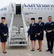 A partir de agora, tripulações da Lufthansa deverão usar linguagem neutra para receber viajantes a bordo  Foto: DW / Deutsche Welle